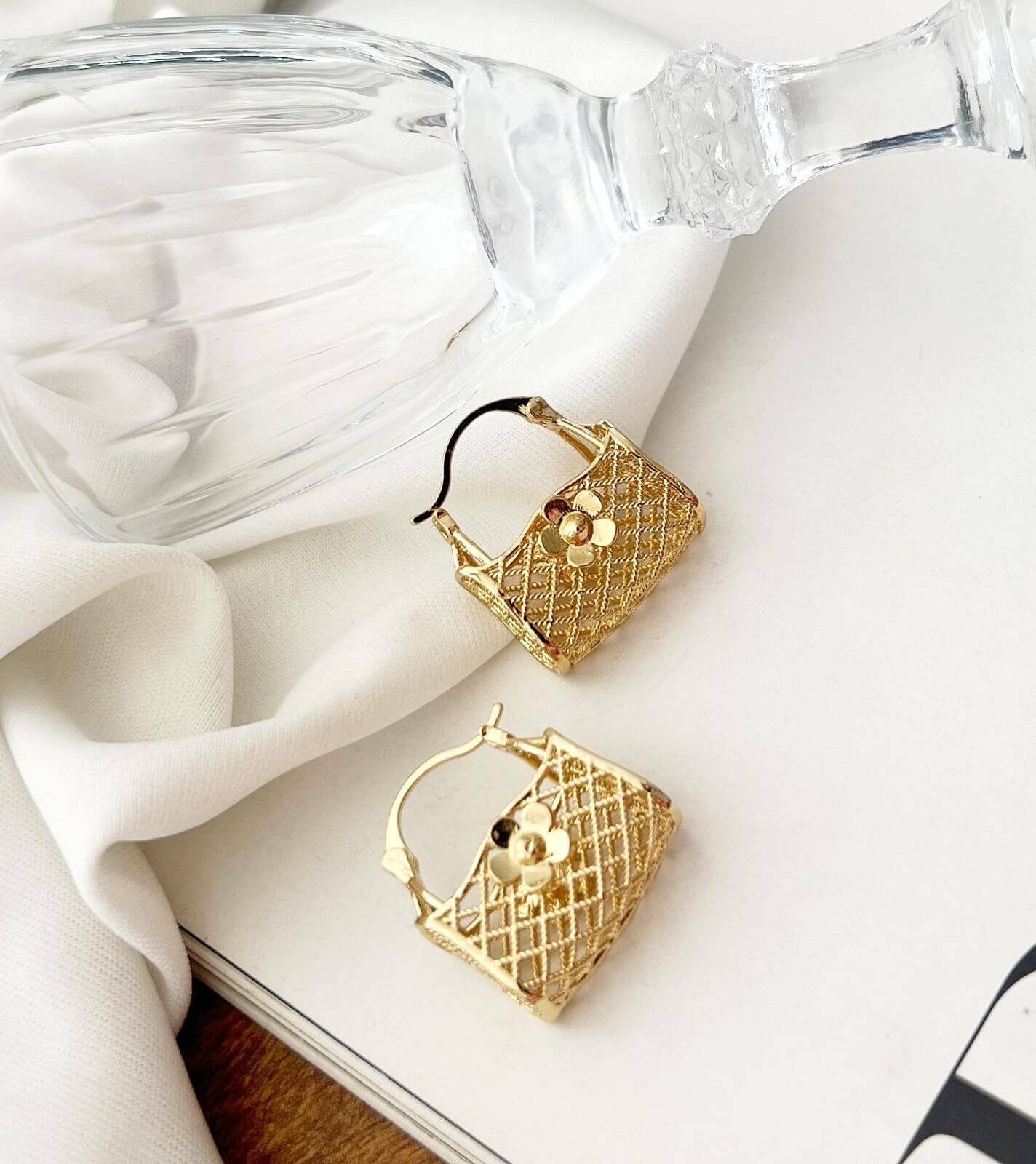 Argola Folheado Ouro 18K e Prata Bolsa