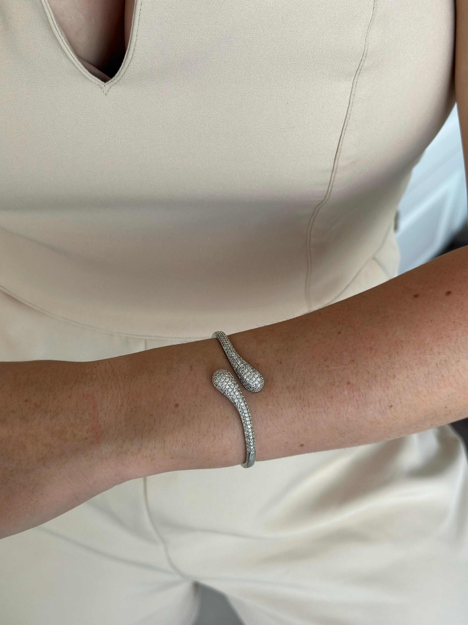 Bracelete Folheado a Prata Duo Gota Cravejada com Zircônia