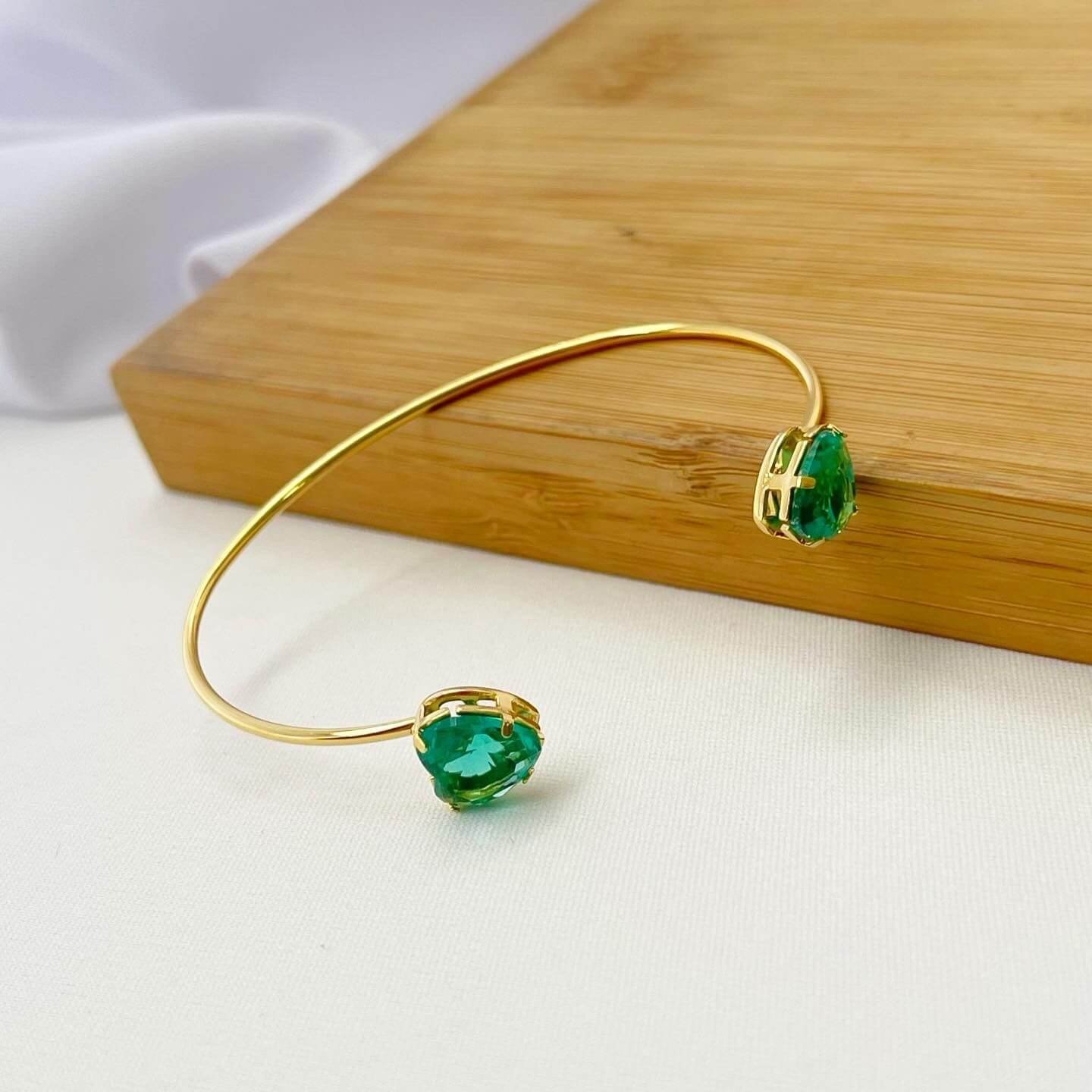 Bracelete Folheado Dourado Ponteiras Corações