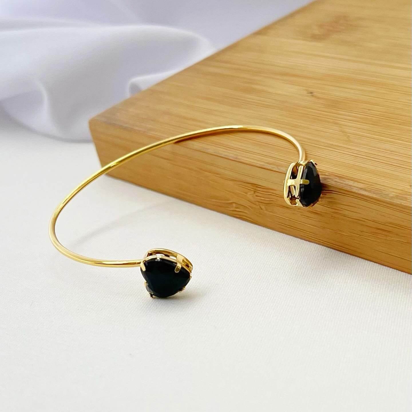 Bracelete Folheado Dourado Ponteiras Corações
