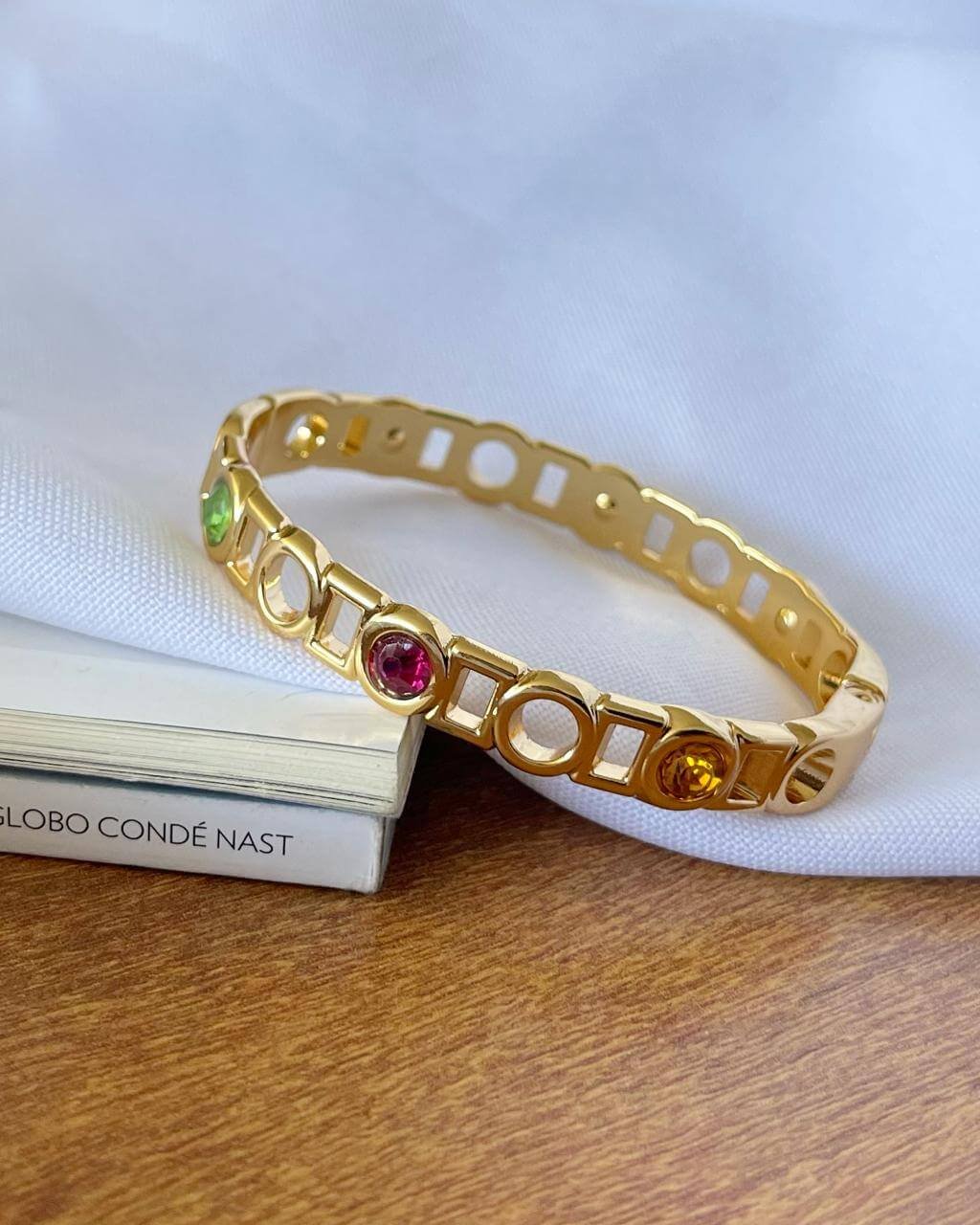 Bracelete SemiJoia Vazado Com Zircônias Colors