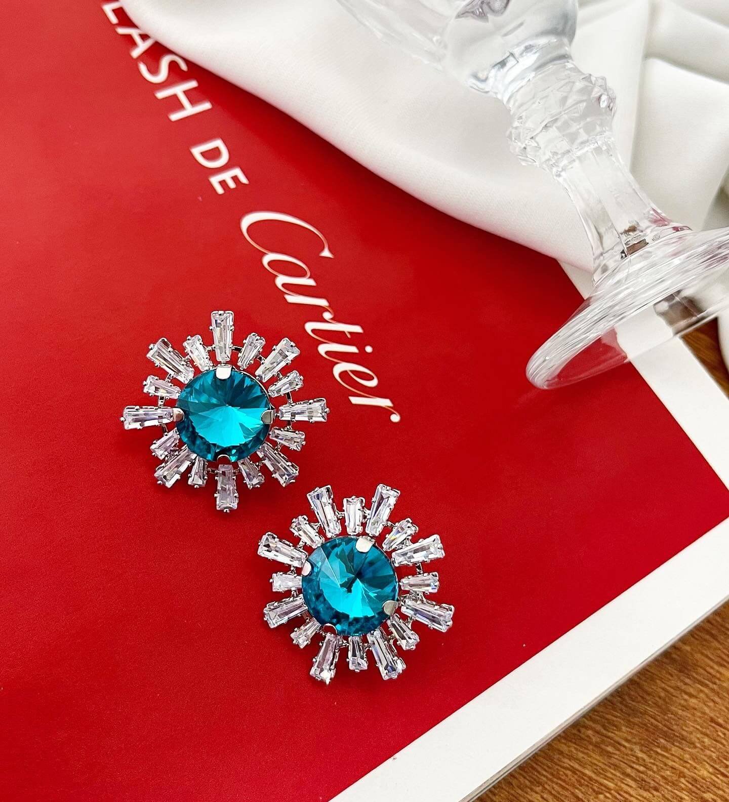 Brinco Esfera com Zircônia