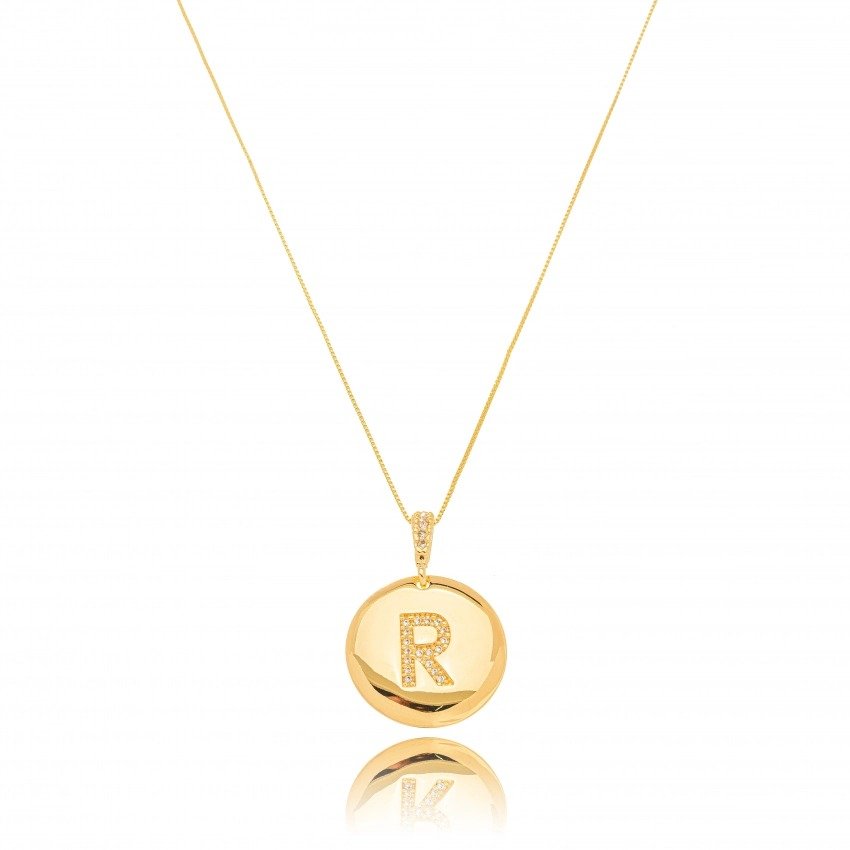 Colar Medalha Letra Cravejada Folheado a Ouro18k