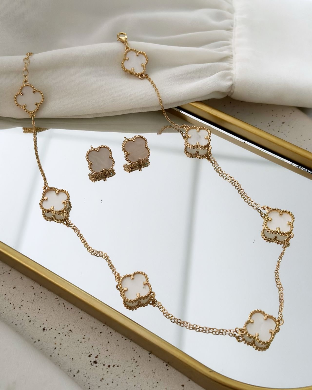 Conjunto Folheado Ouro 18K Inspiração 7 Van Cleef Branco